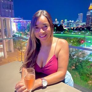 Meet your Posher, Isabel